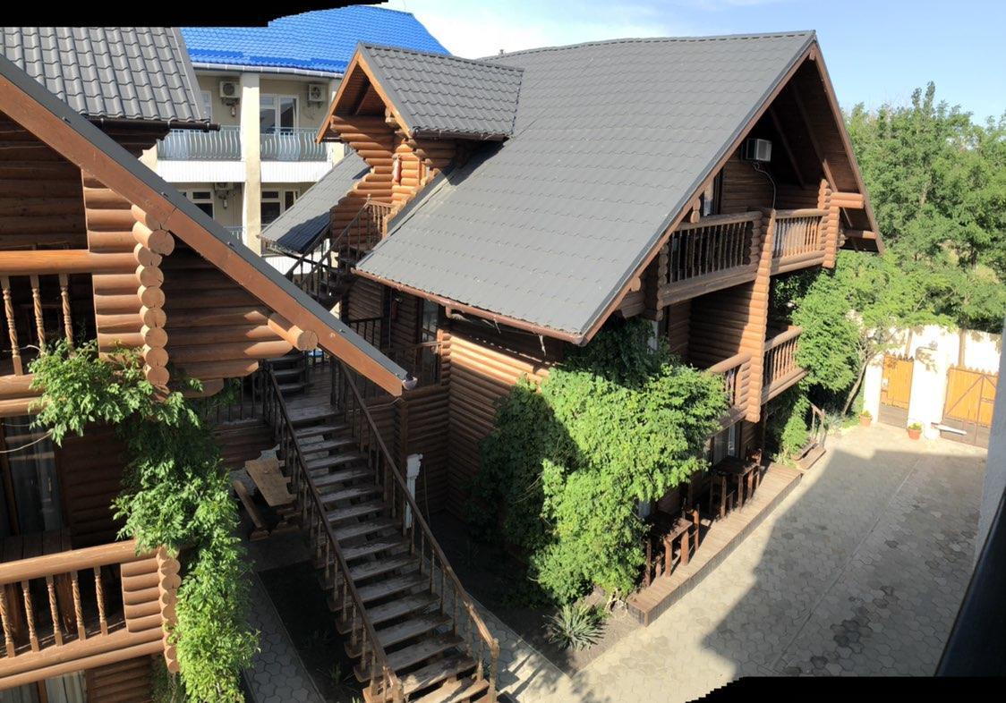 Веселий Кут Hotel Zaliznyy Port Bagian luar foto